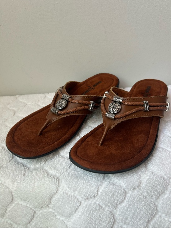 Minnetonka Shoes - Minnetonka Silverthorne 360 Sandal Cognac Brown Women’s Size 7 leather flip flop